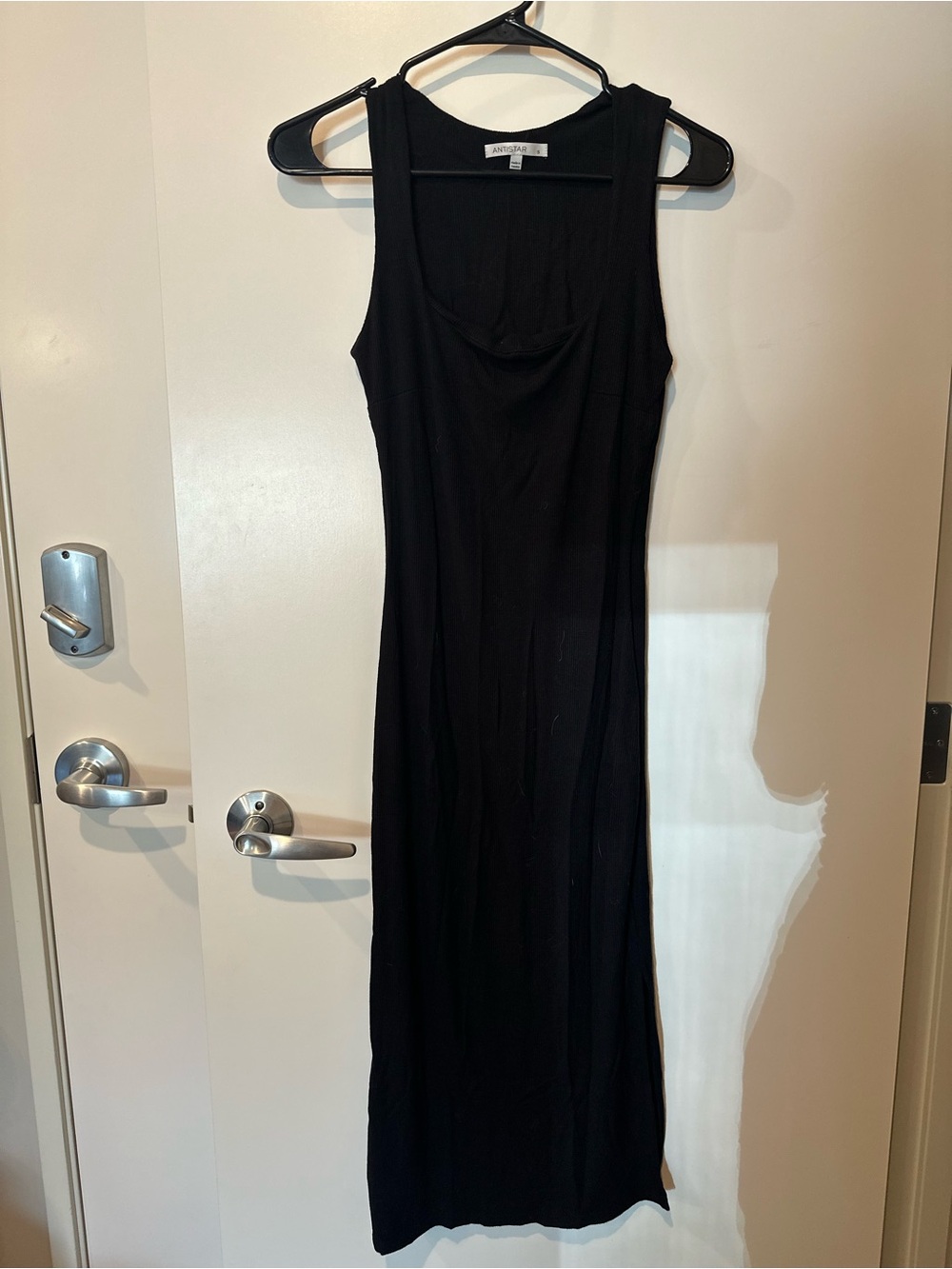 Ann Taylor Black Sleeveless Midi Dress - Classic Scoop Neck